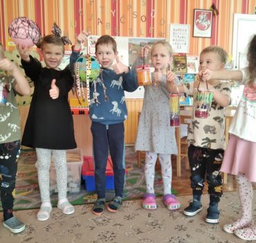 Projektas - Žibintas nušviečia kelią-Ežiukai 04