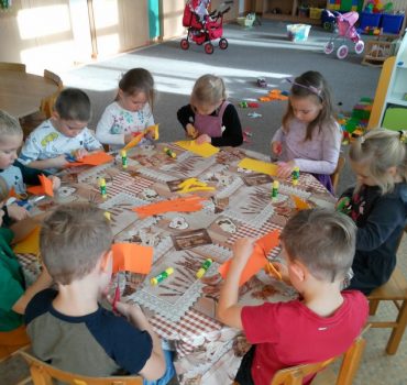 Projektas - Žibintas nušviečia kelią-Vyturėliai 03