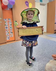 Saulučių grupė - Edukacija - Gaminu žvakelę Vilniui 1