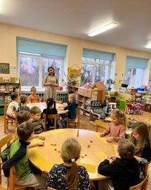 Žvaigždučių grupė - Edukacija - Gaminu žvakelę Vilniui 1