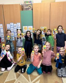 Žvaigždučių grupė - Edukacija - Gaminu žvakelę Vilniui 4