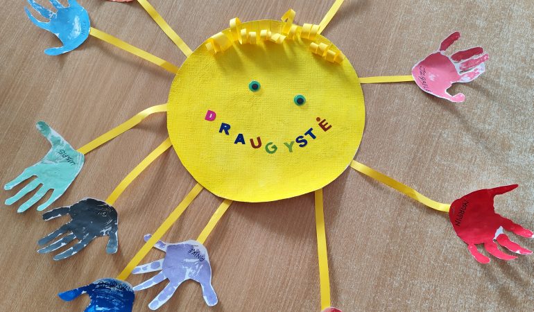 „Nykštukų“ grupė prisijungė prie iniciatyvos „Be patyčių“